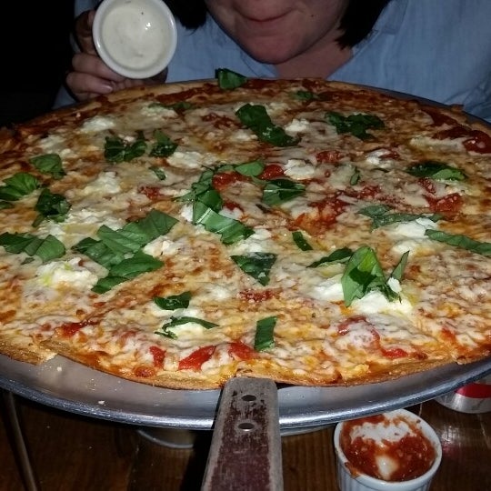 Foto tomada en Bad Horse Pizza  por Brent N. el 12/23/2014