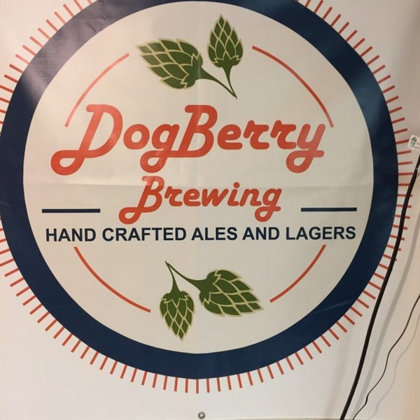 Foto diambil di DogBerry Brewing oleh Mark A. pada 8/15/2015