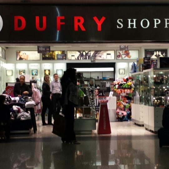 Photo taken at Dufry Shopping by Flávio José D. on 10/18/2013