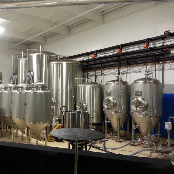 4/20/2013にHarley C.がValiant Brewing Companyで撮った写真