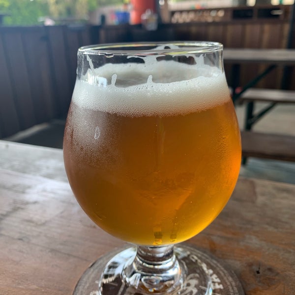Photo taken at JDub&#39;s Brewing Company by Ryan M. on 4/28/2019