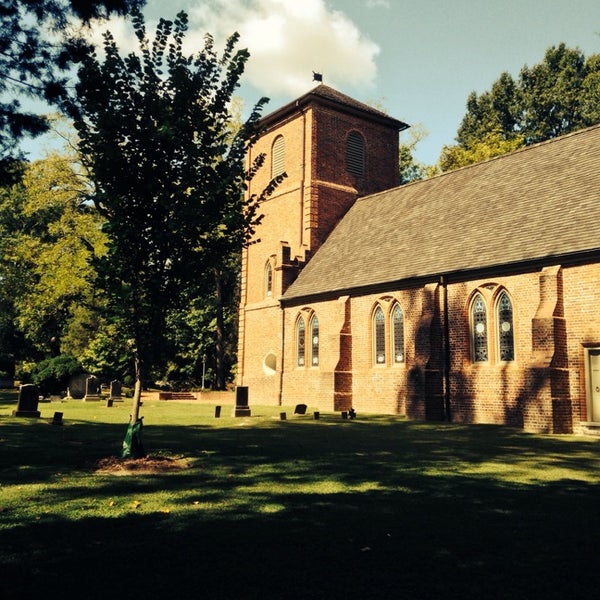 รูปภาพถ่ายที่ Historic St. Luke&#39;s Church Museum โดย Maggie M. เมื่อ 9/27/2013