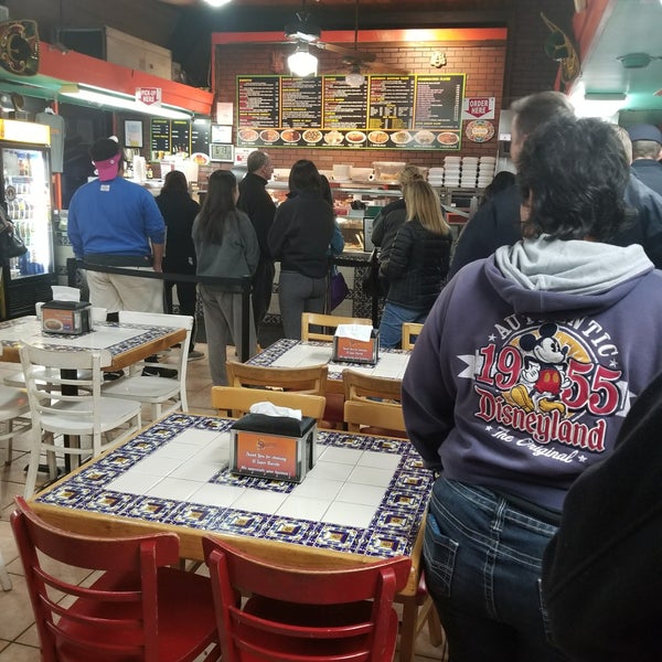 Foto tirada no(a) El Super Burrito por Jon H. em 2/25/2018