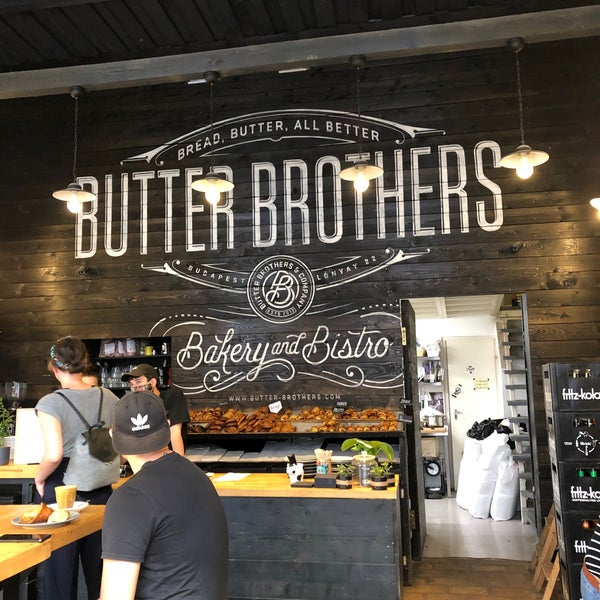 Foto tirada no(a) Butter Brothers por ⚽️ Norbert N. em 9/3/2020