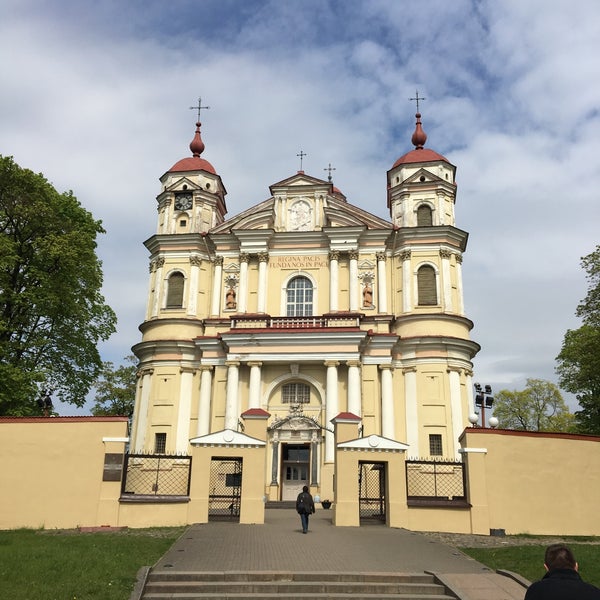 Photo taken at Šventų apaštalų Petro Ir Povilo Bažnyčia | Church of St Peter and St Paul by ⚽️ Norbert N. on 5/18/2017