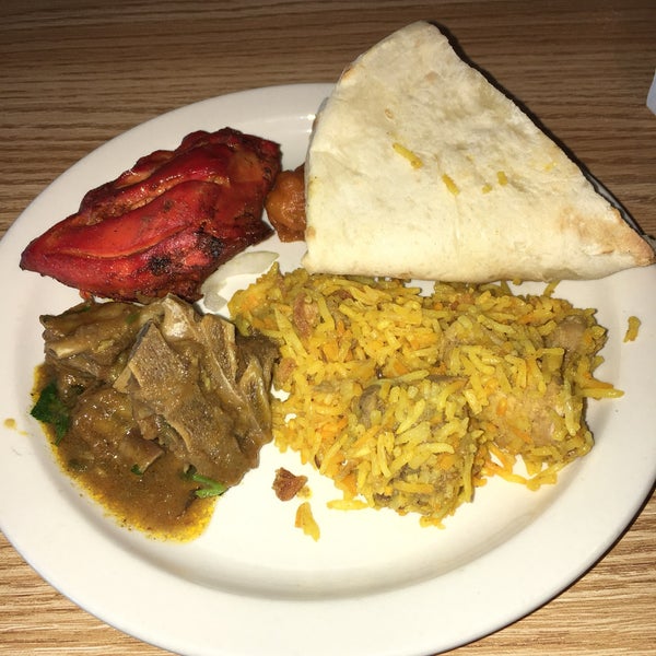 Photo taken at Ahmed Indian Restaurant by Robert S. on 11/7/2016