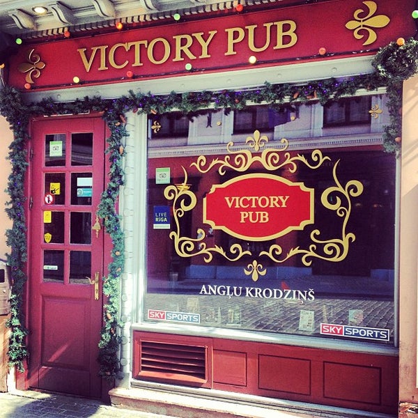 Photo taken at Victory Pub by Katty M. on 4/18/2013