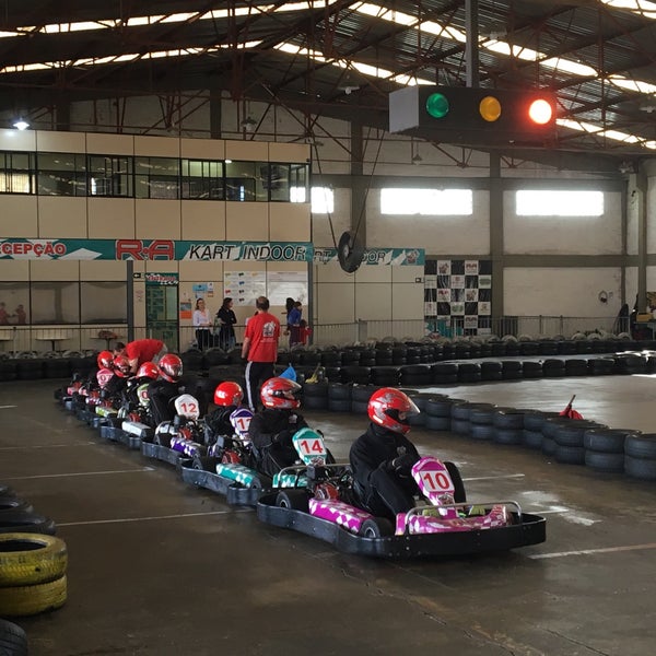 Simulador de corrida – Foto de Fast Lap Kart Indoor, Curitiba - Tripadvisor