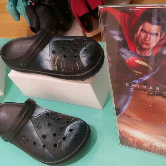 crocs al ghurair