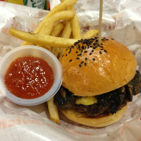 Photo taken at Burger Junkyard by munster0606 on 1/6/2013