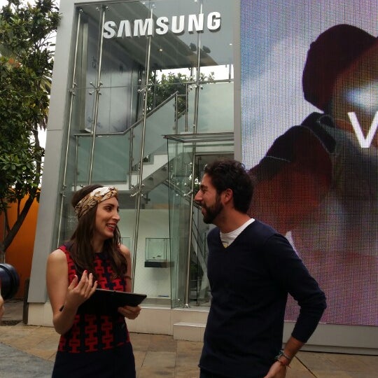 5/7/2014에 Diana A.님이 Samsung Experience Store에서 찍은 사진