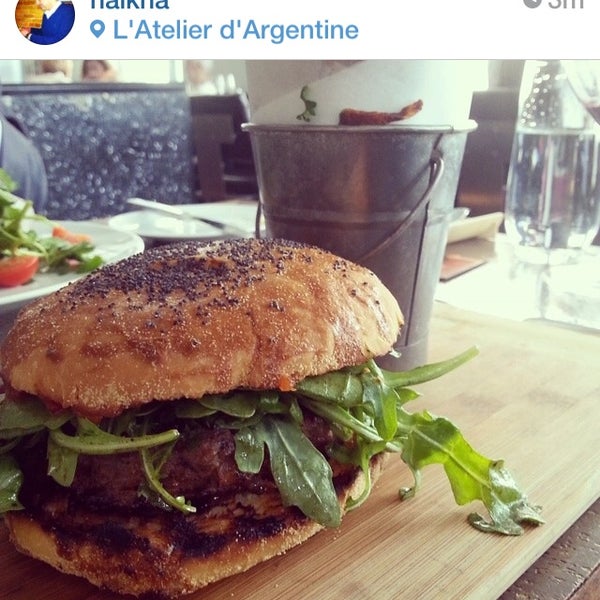 Das Foto wurde bei L’Atelier d’Argentine von 514eats am 8/19/2014 aufgenommen