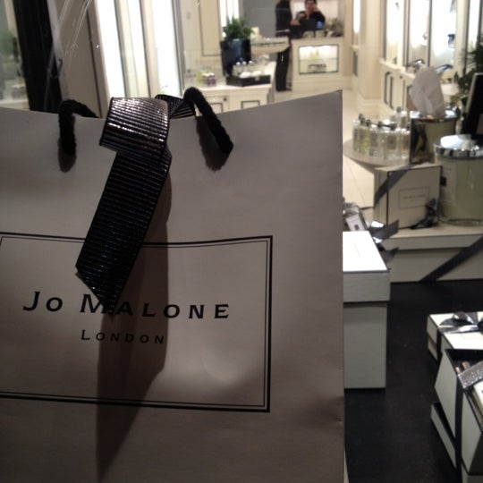 Jo Malone (Now Closed) Cosmetics Store in New York