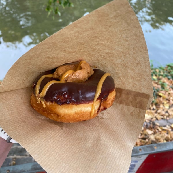 9/19/2020 tarihinde Anzhela S.ziyaretçi tarafından brammibal&#39;s donuts'de çekilen fotoğraf