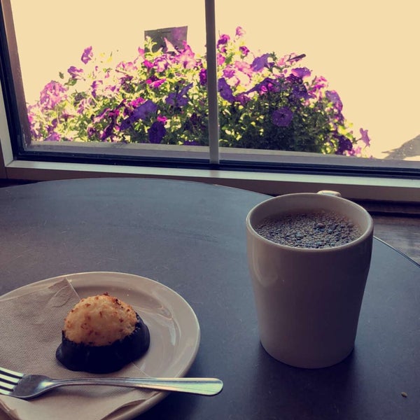 The Stone Oven Bakery Café 28601 Chagrin Blvd