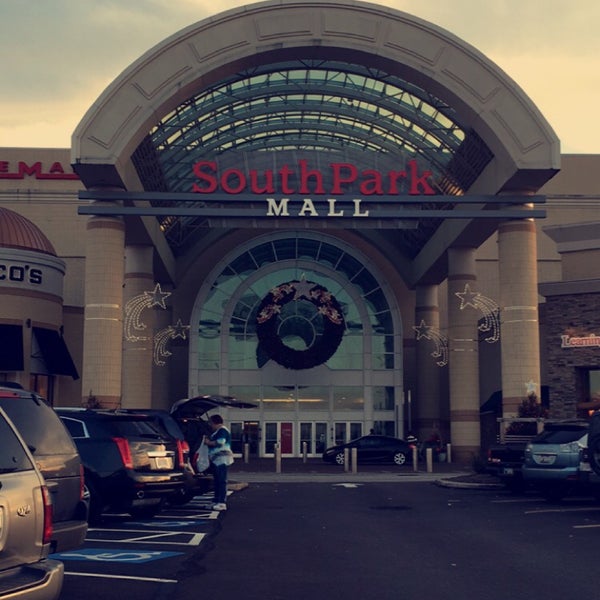 Photo taken at SouthPark Mall by Haila A. on 11/11/2015