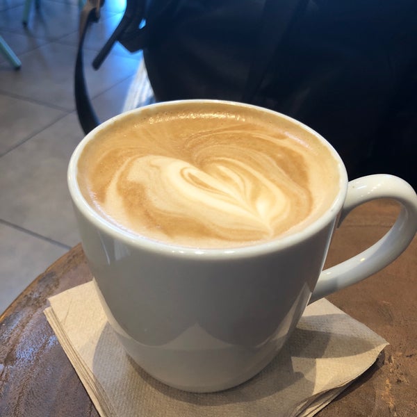 Photo taken at Peet&#39;s Coffee &amp; Tea by Regina W. on 3/30/2018