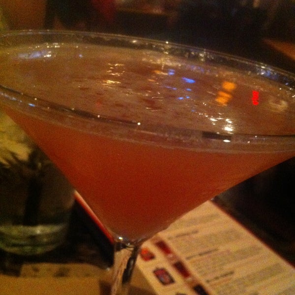 Photo taken at BJ&#39;s Restaurant &amp; Brewhouse by Dee H. on 4/14/2013
