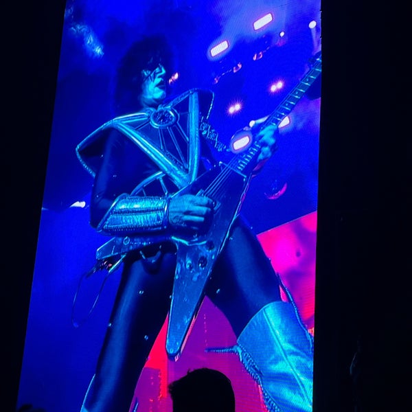 Photo taken at Kentucky Exposition Center by Chris W. on 9/29/2022