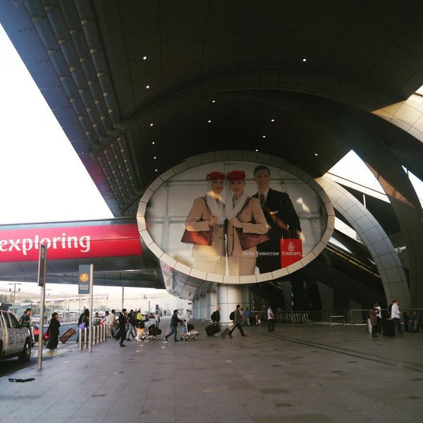 Снимок сделан в Международный аэропорт Дубай (DXB) пользователем smzsgnr 7/28/2015