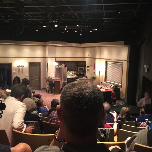6/19/2015 tarihinde Glen S.ziyaretçi tarafından Theater Wit'de çekilen fotoğraf