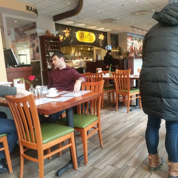 1/20/2020 tarihinde James B.ziyaretçi tarafından Meli Cafe &amp; Juice Bar'de çekilen fotoğraf