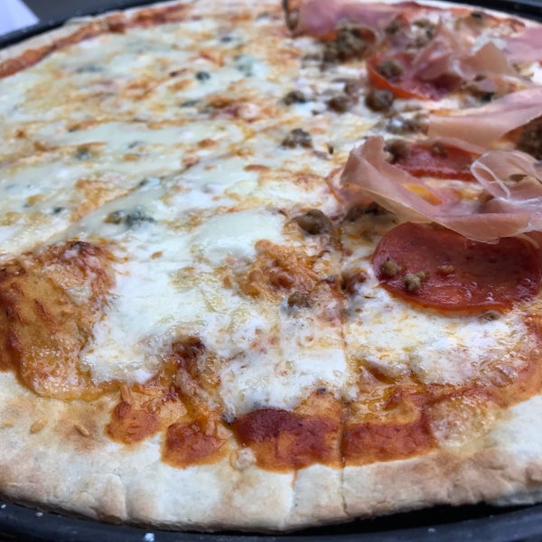 6/23/2019 tarihinde Chispa S.ziyaretçi tarafından Trescielos Pizzas y Helados'de çekilen fotoğraf