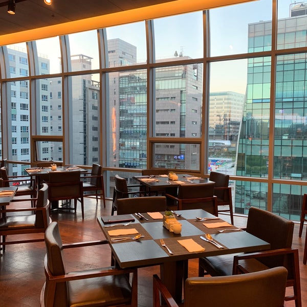 9/18/2019 tarihinde Ollyziyaretçi tarafından Courtyard Marriott Seoul Pangyo'de çekilen fotoğraf