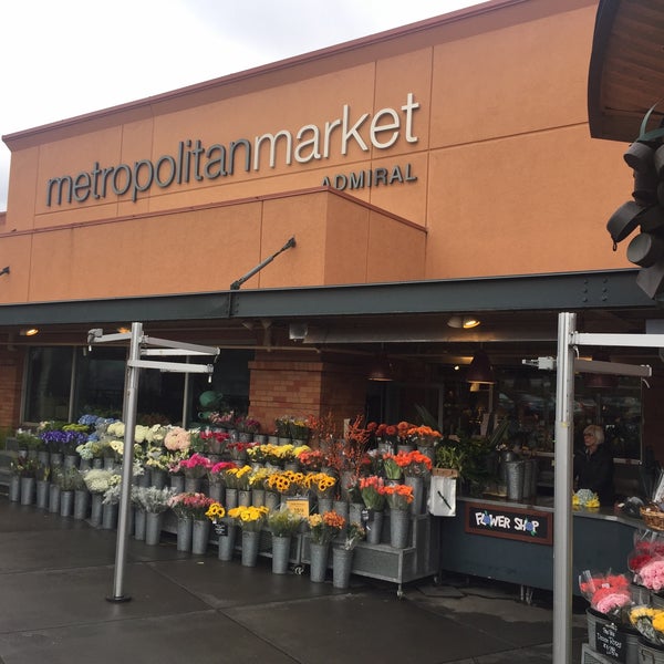 11/13/2016 tarihinde Philip T.ziyaretçi tarafından Metropolitan Market West Seattle (Admiral)'de çekilen fotoğraf