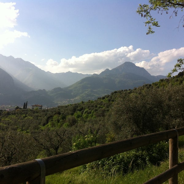 @Villa Nicolli Romantic Resort, il punto di partenza ideale per una passeggiata rigenerante sul #Monte Brione a Riva del Garda...