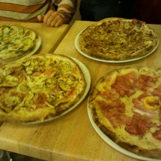 Pizzeria Pinocchio Pizza Place in Pedreguer