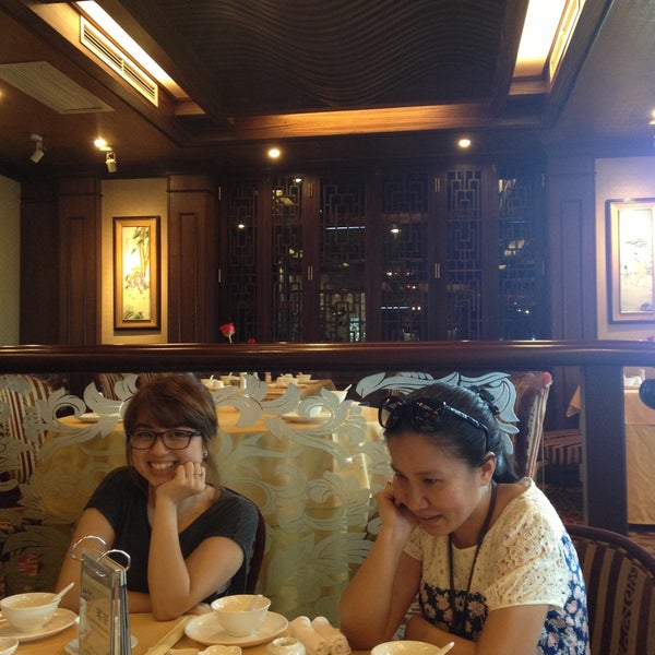 Photo taken at Ngân Đình Restaurant by Vu T. on 4/25/2013