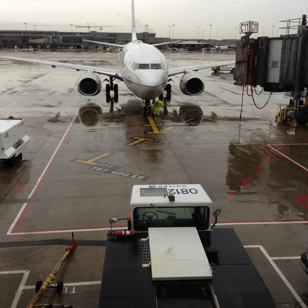 Gate C17 Airport Gate in Dulles
