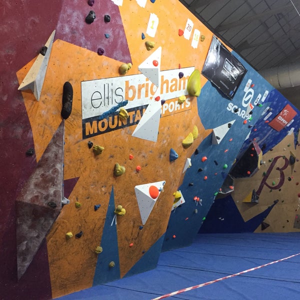 The Climbing Academy Kinning Park 1 tip