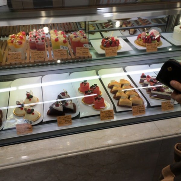 Photos At ポワロンドール 金のフライパン あざみ野本店