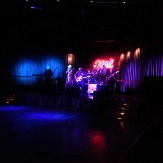 2/19/2013にTammy N.がStoney&#39;s Rockin&#39; Countryで撮った写真