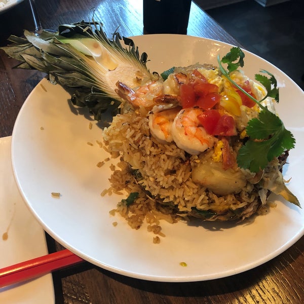 Снимок сделан в Bangkok Joe&#39;s Thai Restaurant &amp; Dumpling Bar пользователем David L. 10/10/2019