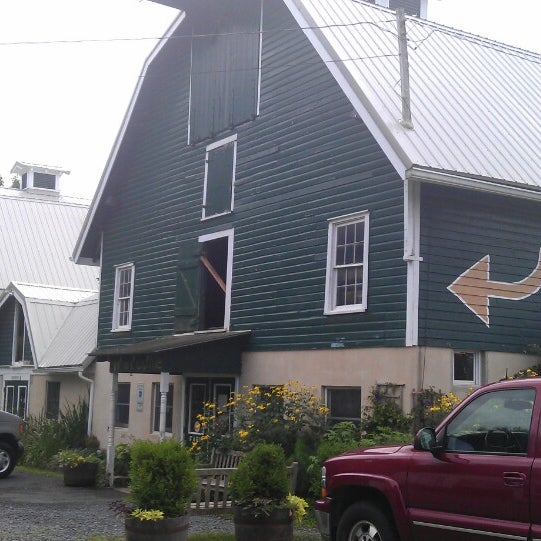 Cherry Grove Farm Farm in Lawrenceville
