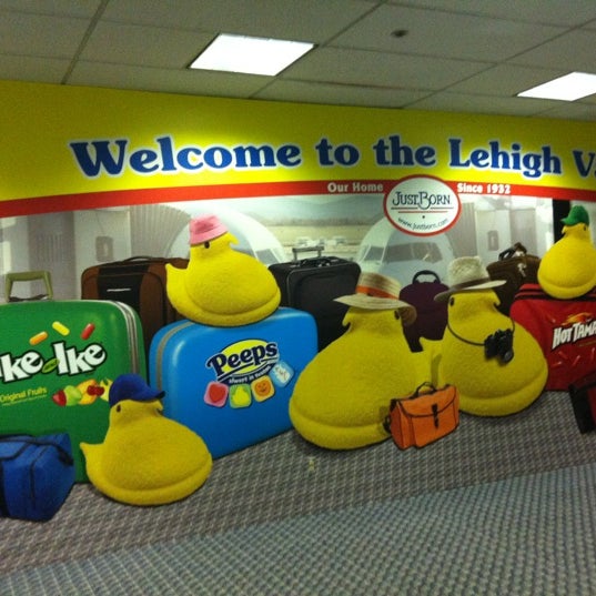 Снимок сделан в Lehigh Valley International Airport (ABE) пользователем Jessica K. 11/15/2012