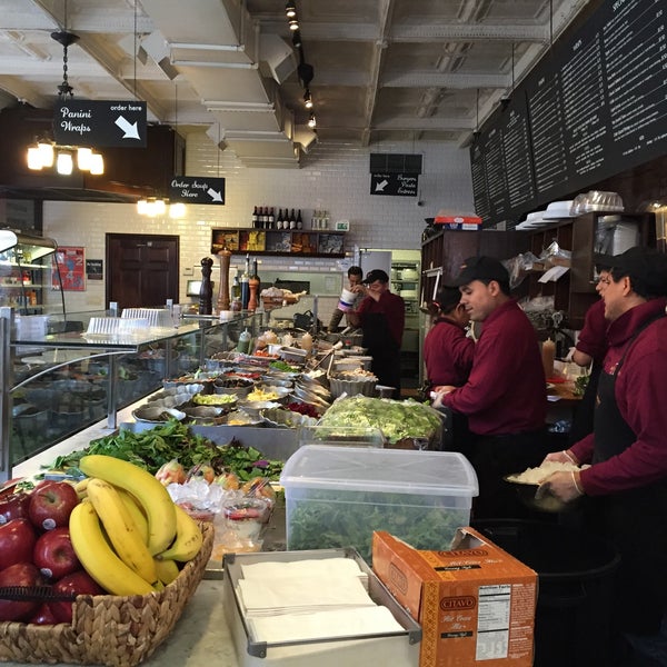 4/16/2015 tarihinde Martin S.ziyaretçi tarafından Benvenuto Cafe Tribeca'de çekilen fotoğraf