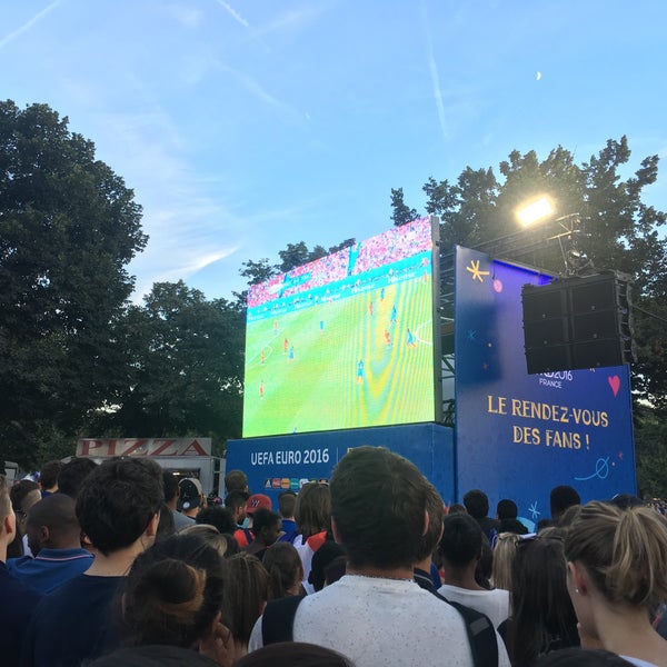 Fan Zone Tour Eiffel Euro 2016 (Now Closed) Tour Eiffel Parc du