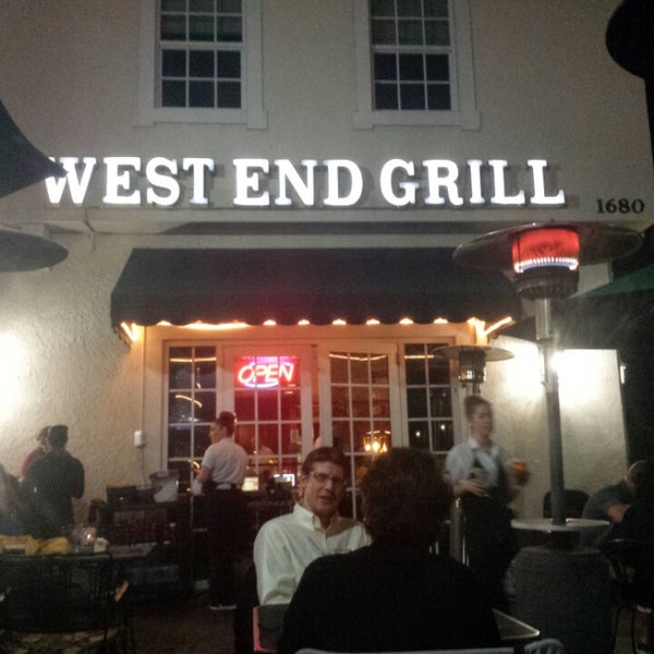 Foto diambil di West End Grill St. Lucie West oleh Seth P. pada 1/30/2015