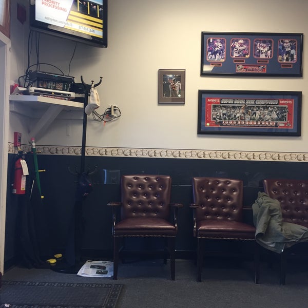 Fotos en Hat's Off Barber Shop Northborough, MA