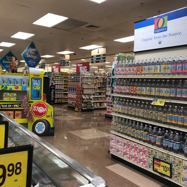 Shaw's Grocery Store