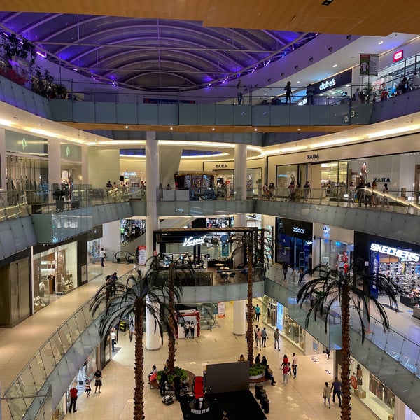 รูปภาพถ่ายที่ Ágora Mall โดย Mite N. เมื่อ 10/10/2021