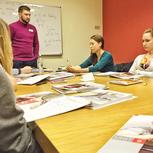 Владелица alibra school. Алибра скул казань. Английский алибра. Английский алибра. Английская школа сокол.