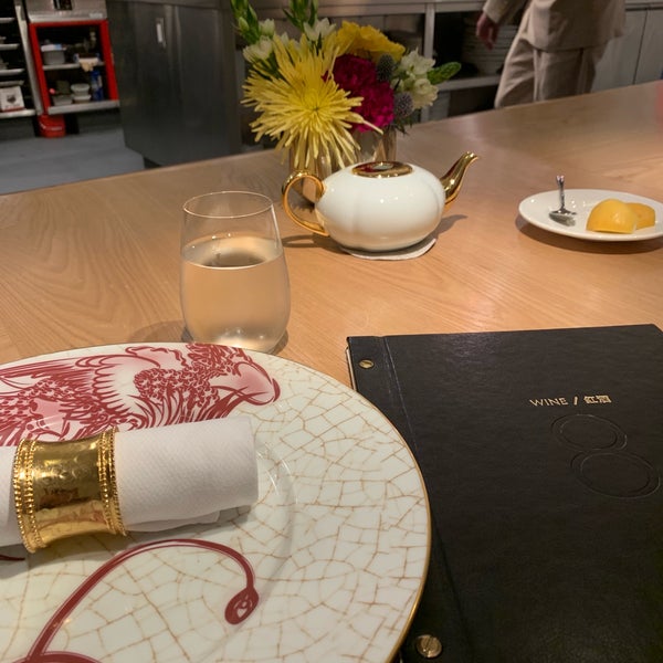 5/10/2019にLinda Y.がEight Tables by George Chenで撮った写真