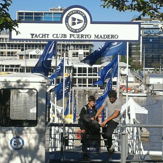 gerente general yacht club puerto madero