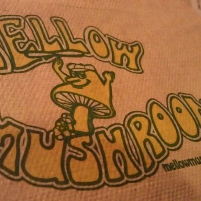 Photo taken at Mellow Mushroom by Portland Palate on 10/11/2012