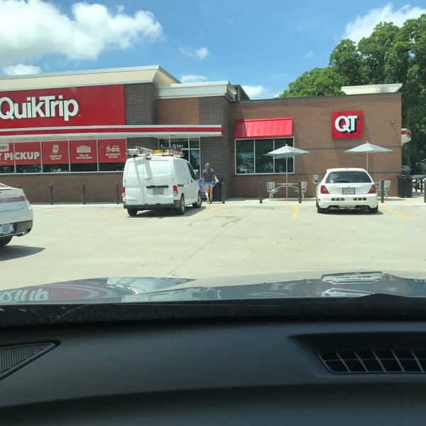 QuikTrip Convenience Store in St Peters